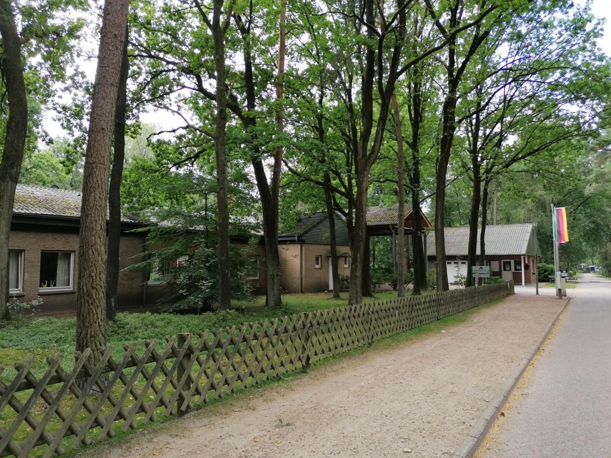 Waldjugendherberge Uelsen Exterior foto